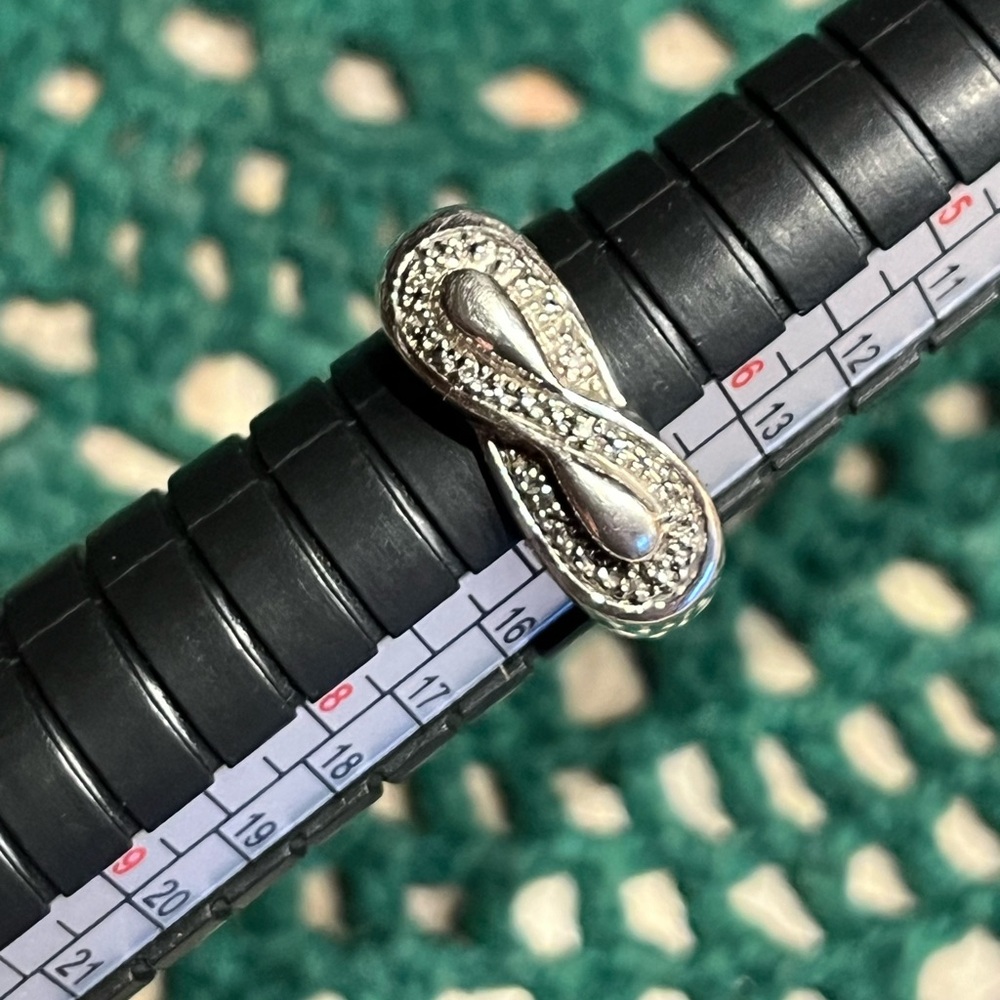 Sterling Silver Infinity Ring - Picture 10 of 11